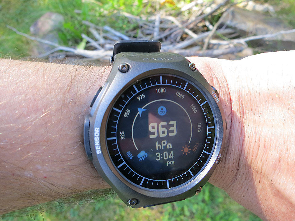 Casio Smart Outdoor Watch - baromètre - poignet